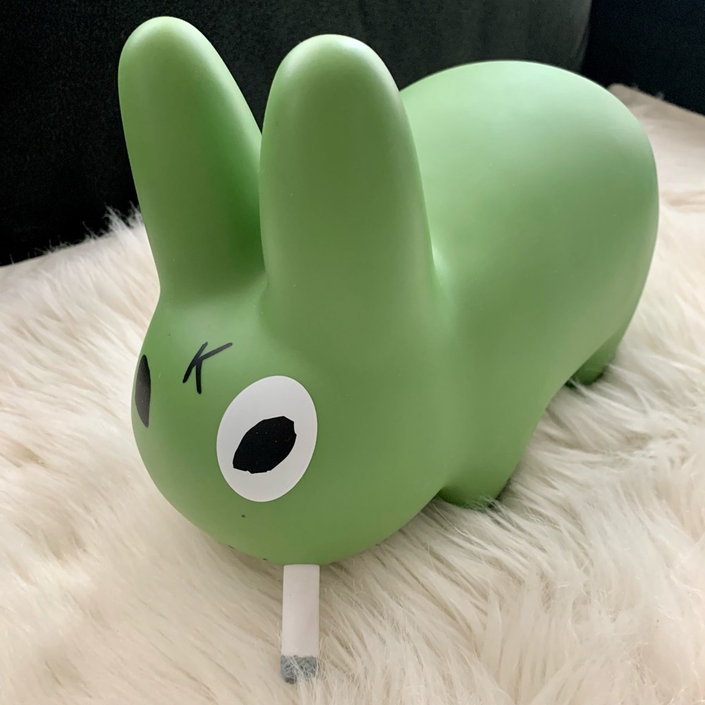 ❌SOLD❌Kidrobot Frank Kozik Smorkin' Labbit 10 Inch Green